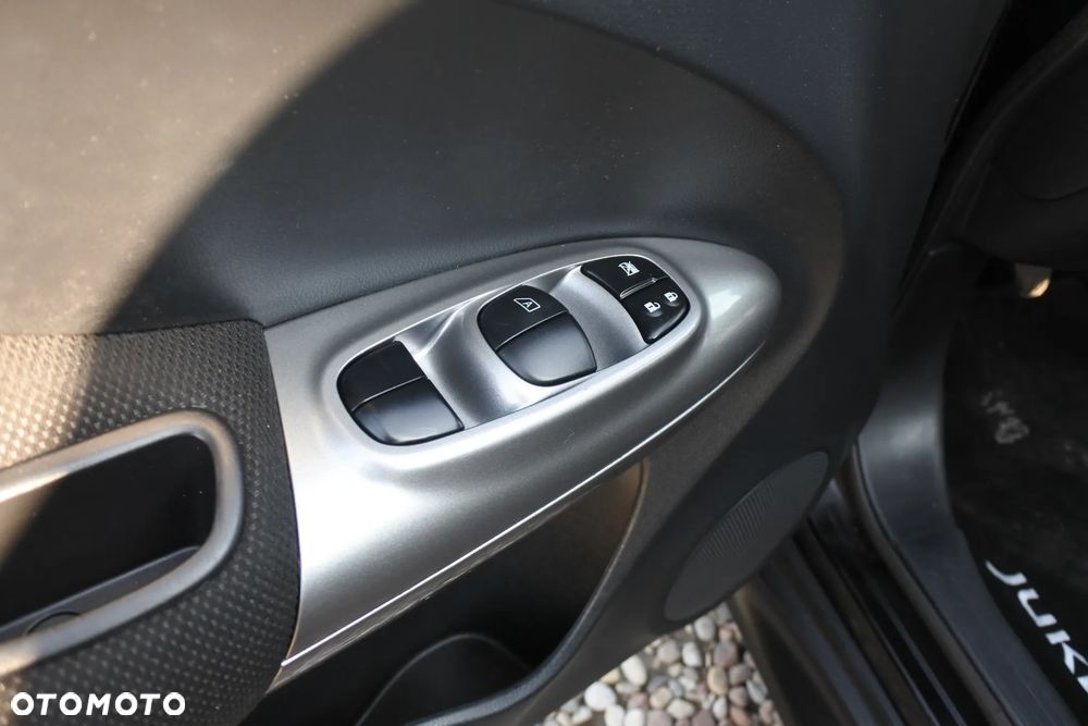 Nissan Juke 1.2 DIG-T N-Connecta - 19