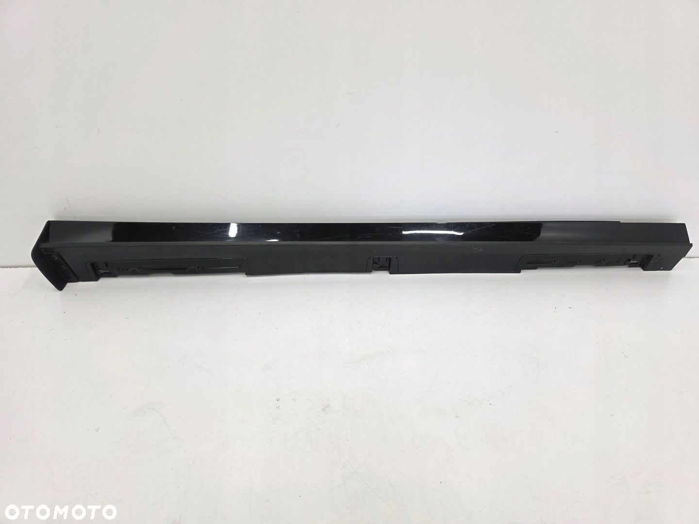 LISTWA PROGOWA PRAWA PRÓG MAZDA 3 BP IV BCJH-51P41 19 - - 5