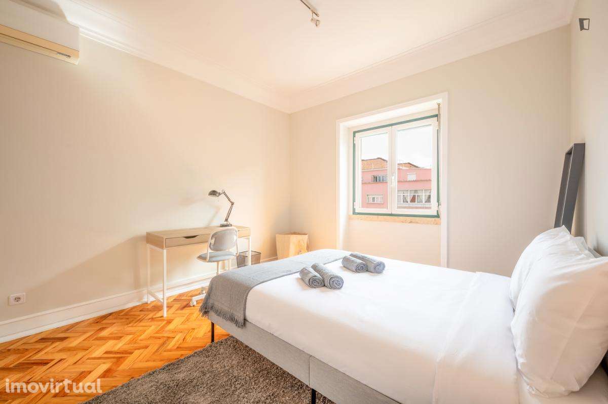 Quarto - localizado em Roma-Areeiro Lisbon - Grande imagem: 2/18