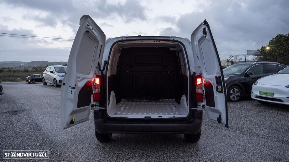 Peugeot Partner Premium - 13