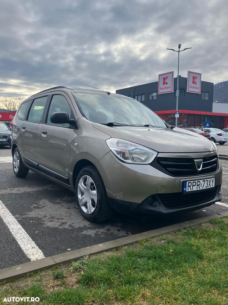 Dacia Lodgy SCe 100 Celebration - 2