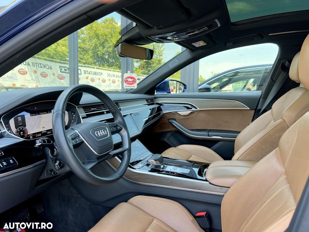 Audi A8 - 6