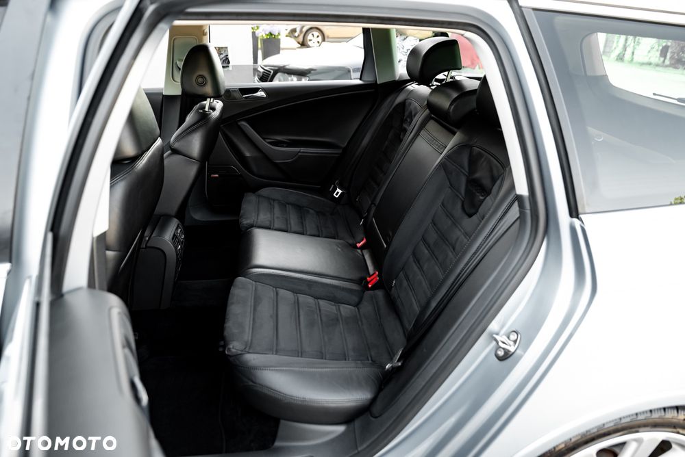 Volkswagen Passat Variant 3.6 V6 R36 - 20