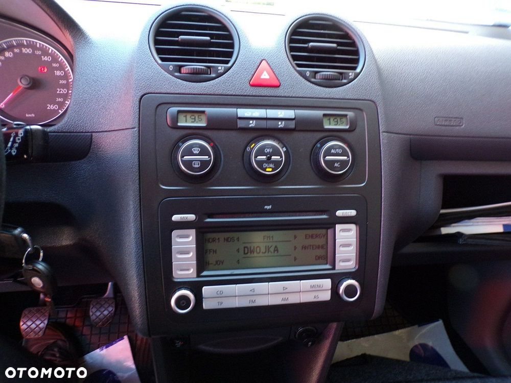 Volkswagen Caddy - 23