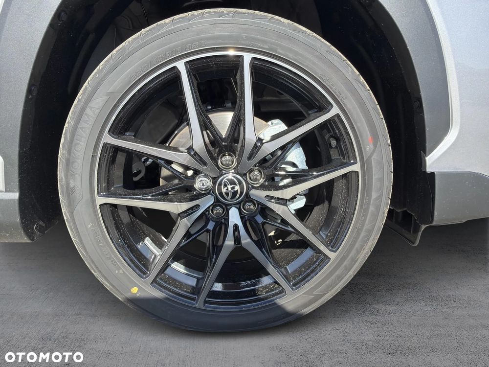 Toyota Corolla Cross 2.0 Hybrid GR Sport AWD - 19