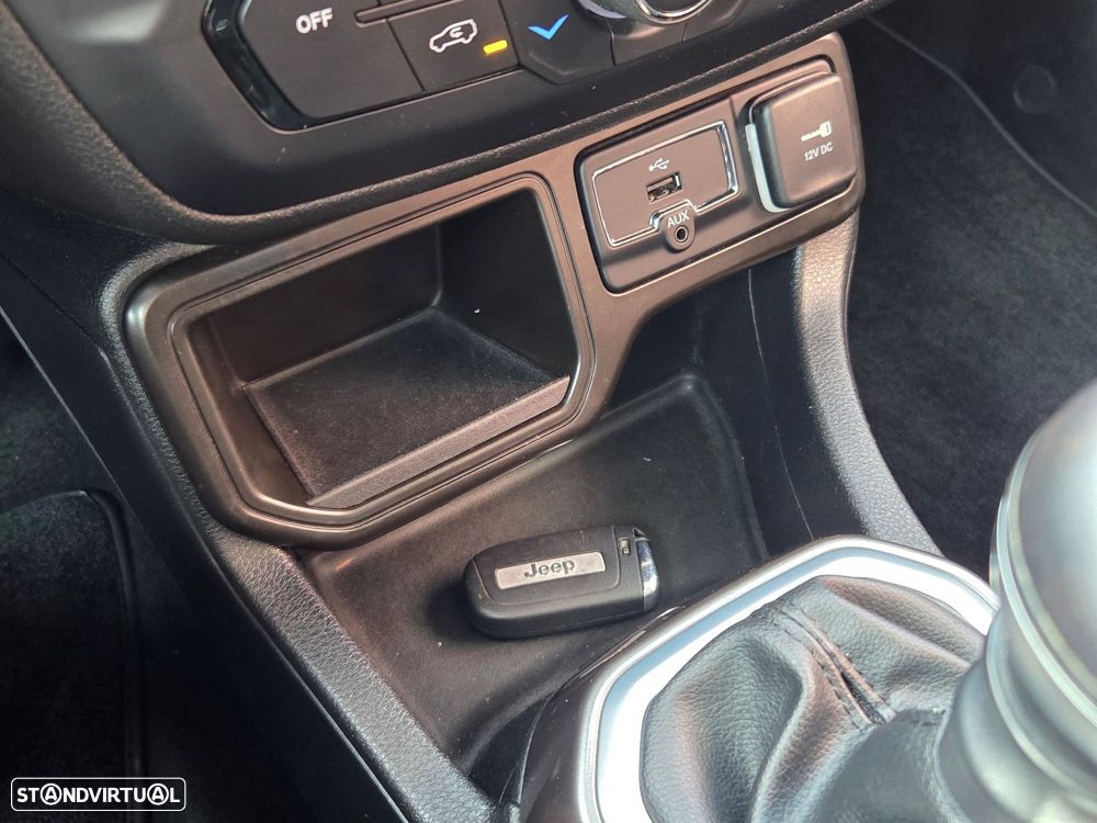 Jeep Renegade 1.0 T Limited - 19