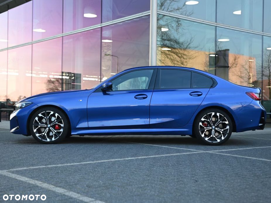 BMW Seria 3 330i xDrive M Sport sport - 3