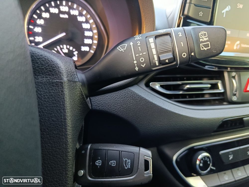 Hyundai i30 1.6 CRDI STyle Plus - 24