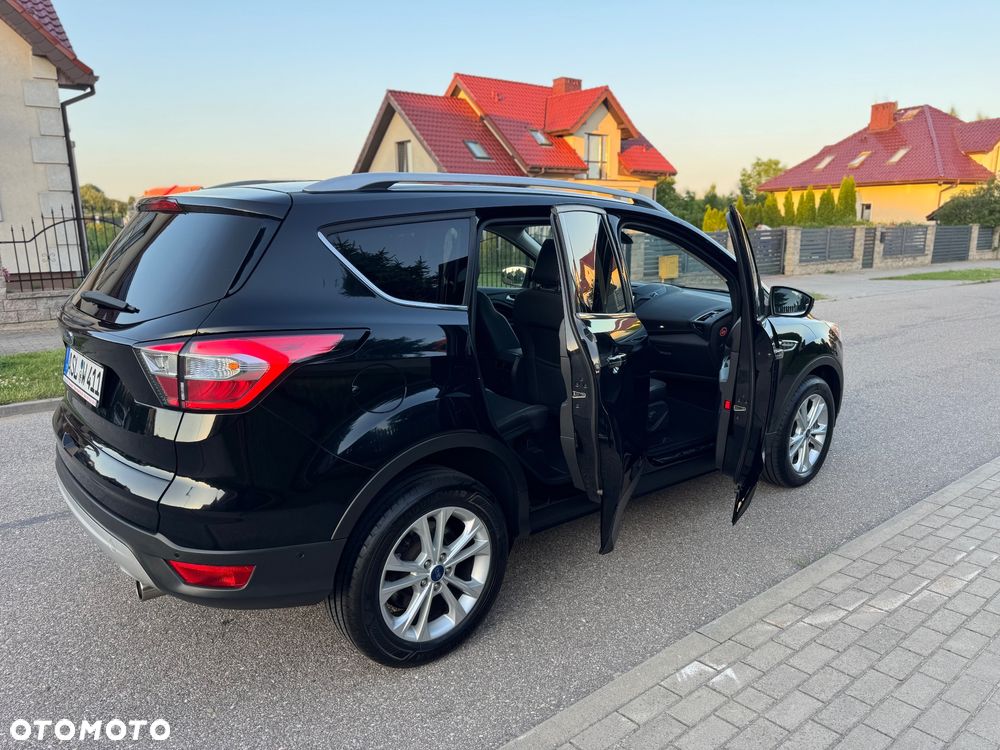 Ford Kuga 2.0 TDCi 2x4 Titanium - 39