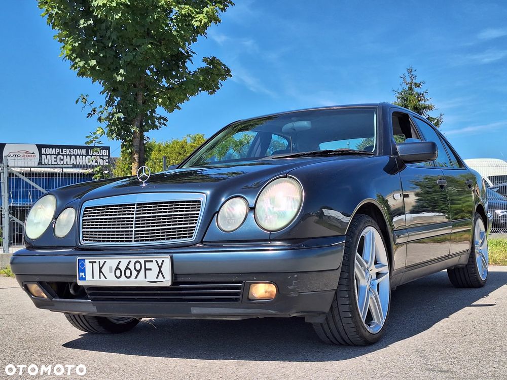 Mercedes-Benz Klasa E - 4