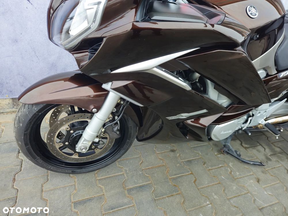 Yamaha FJR - 18