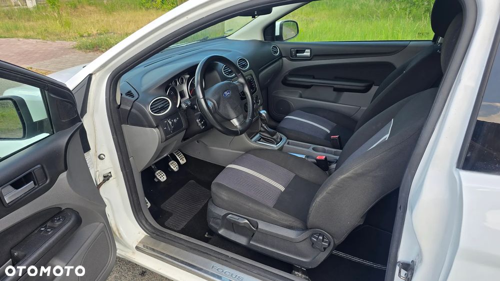 Ford Focus 1.6 16V Viva II - 28