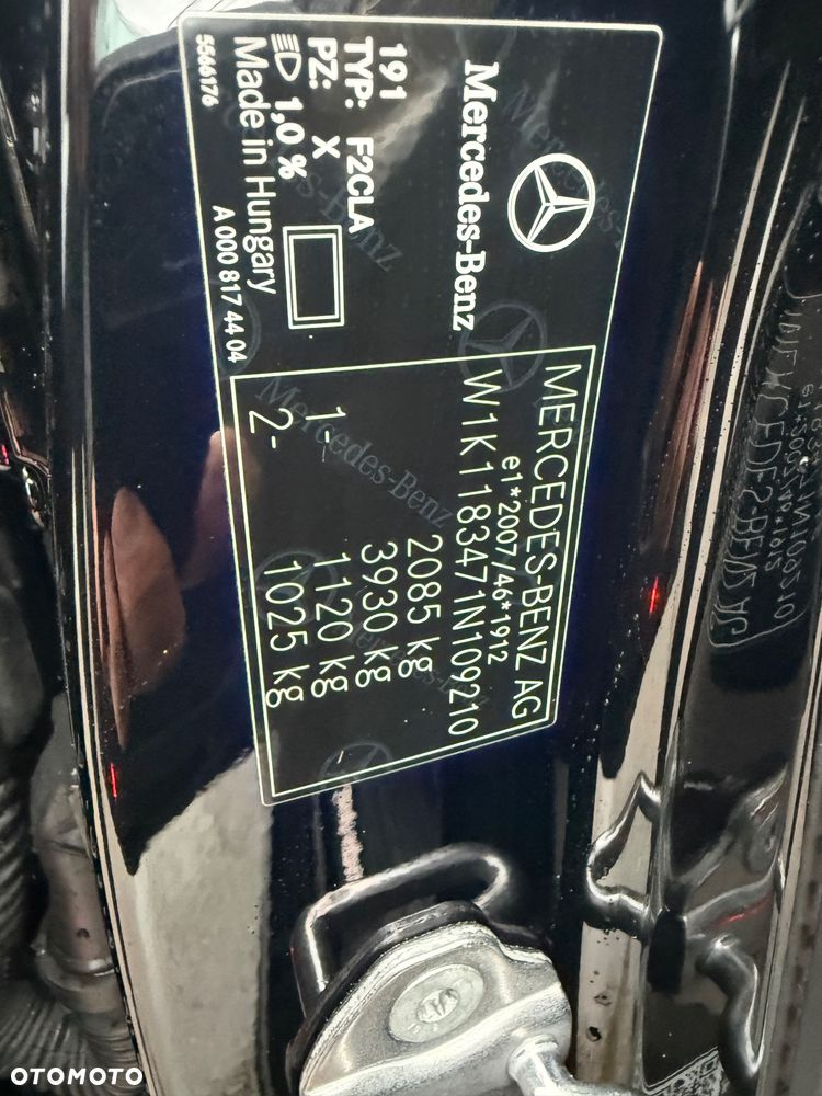 Mercedes-Benz CLA - 33