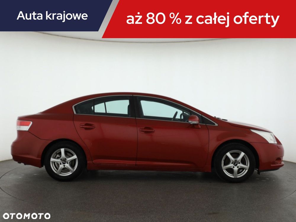 Toyota Avensis - 8