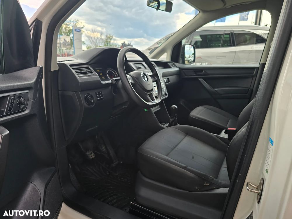 Volkswagen Caddy Maxi - 17