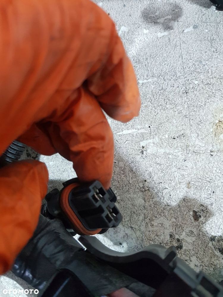 WIĄZKA SILNIKA 240117414R RENAULT MEGANE III FLUENCE 1.5DCI K9KH834 - 9