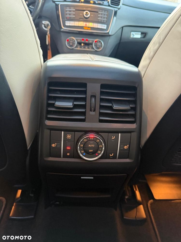 Mercedes-Benz GLS 350 d 4-Matic - 19