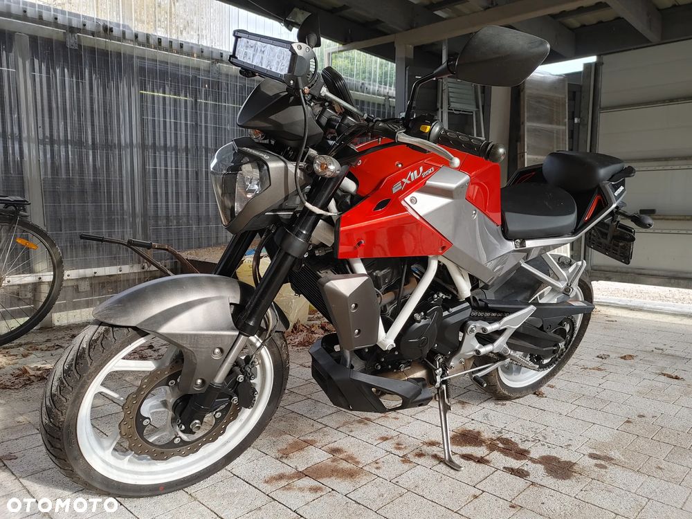 Hyosung Inny - 1