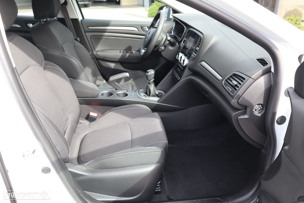 Renault Mégane 1.3 TCe Zen - 12