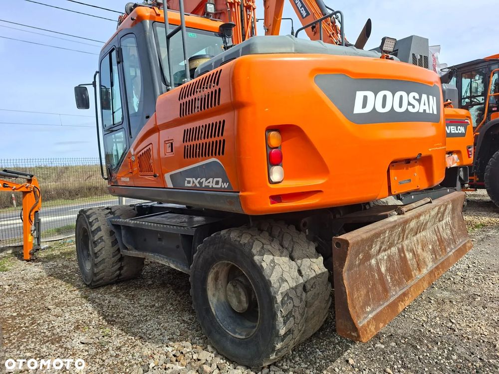Doosan DX140W-5 - 4