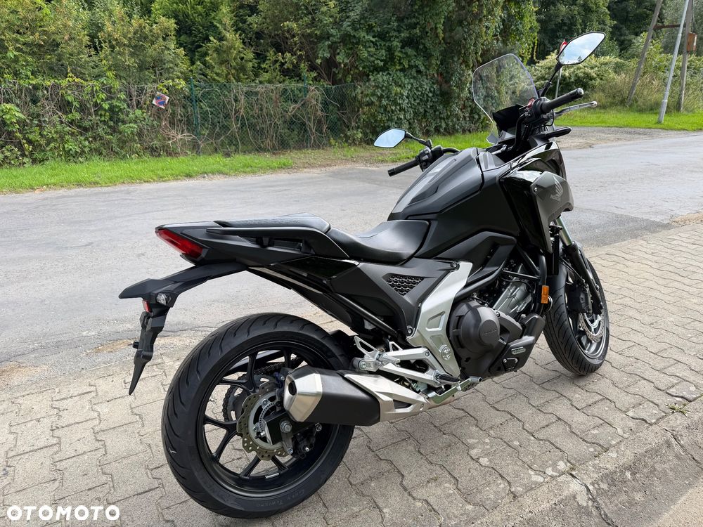 Honda NC - 25