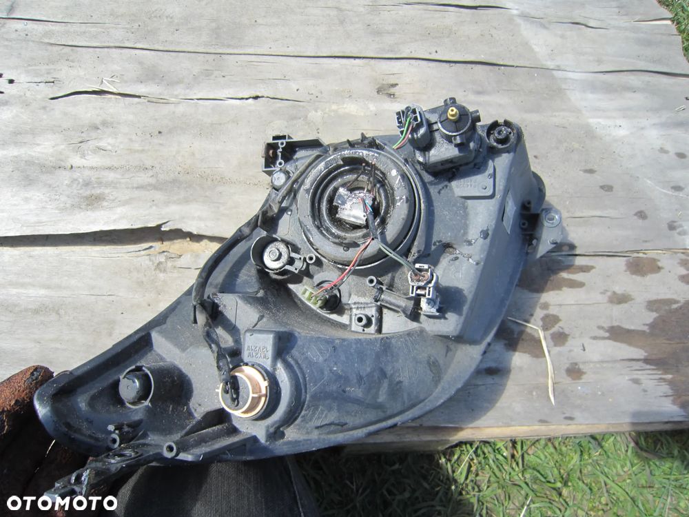 Lampa przód przednia prawa Suzuki Swift IV Mk.6 Anglik - 5