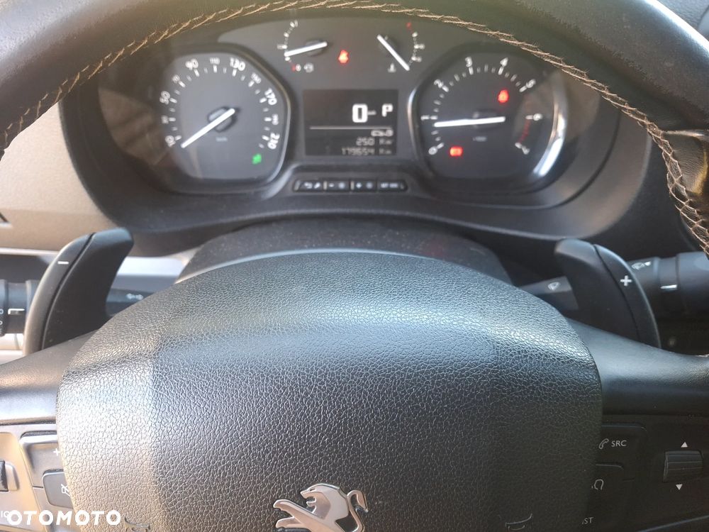Peugeot EXPERT - 19