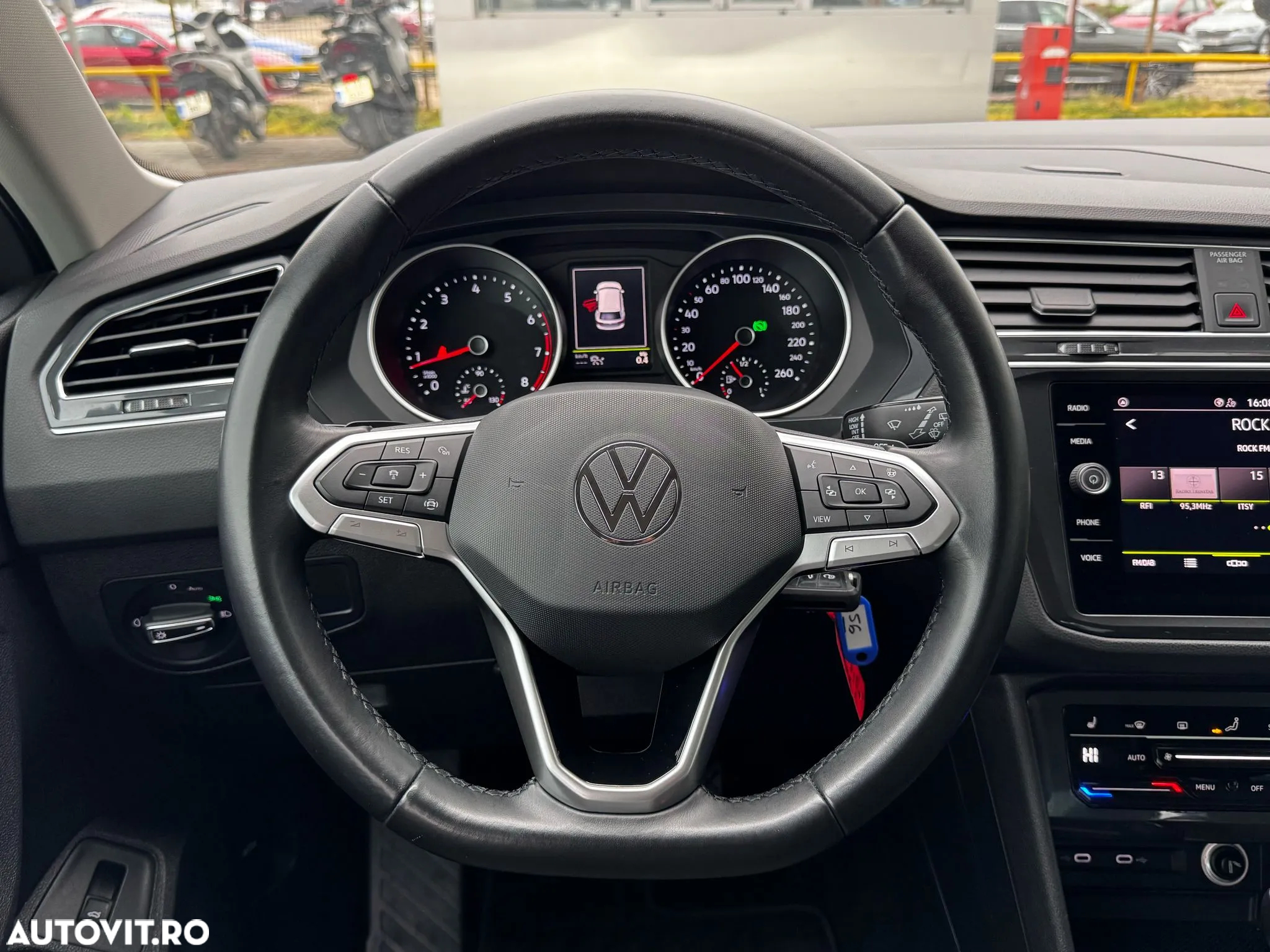 Volkswagen Tiguan 1.5 TSI ACT DSG Trendline - 19