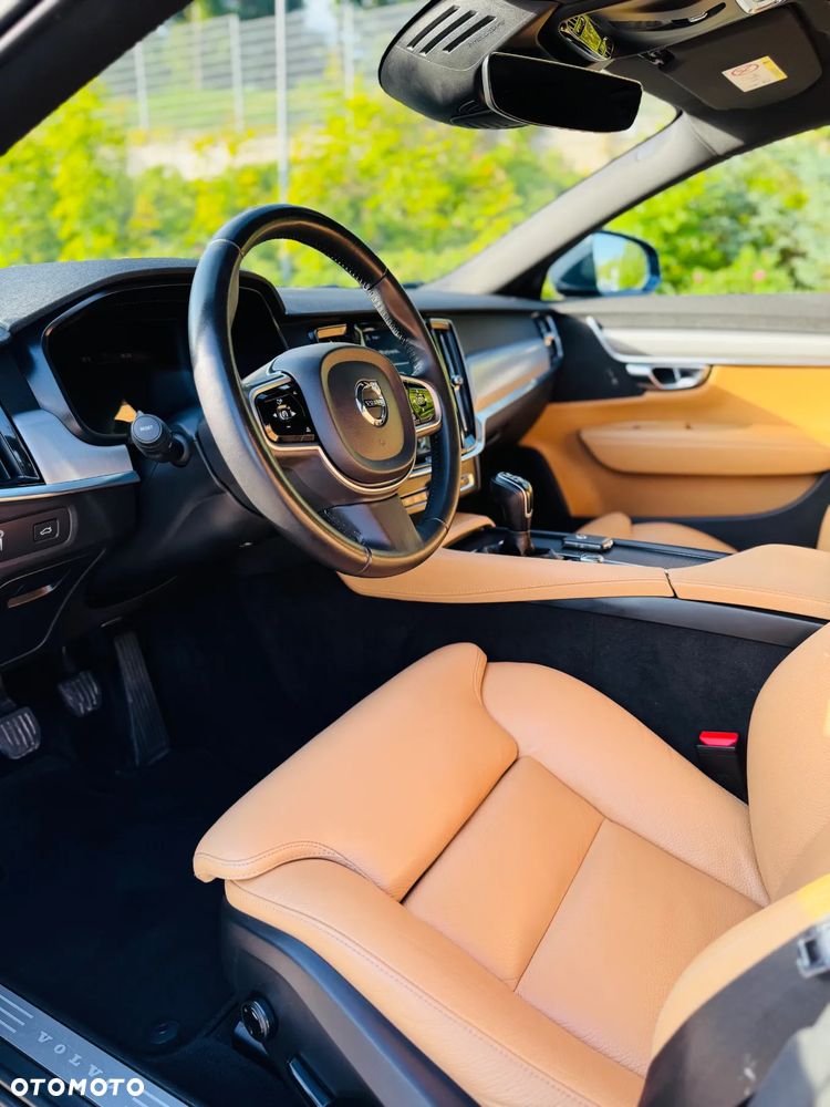 Volvo V90 D3 - 21