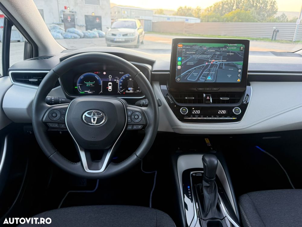 Toyota Corolla 1.8 HSD Dynamic - 6