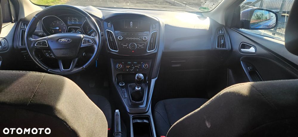 Ford Focus 1.5 TDCi DPF Start-Stopp-System Trend - 14