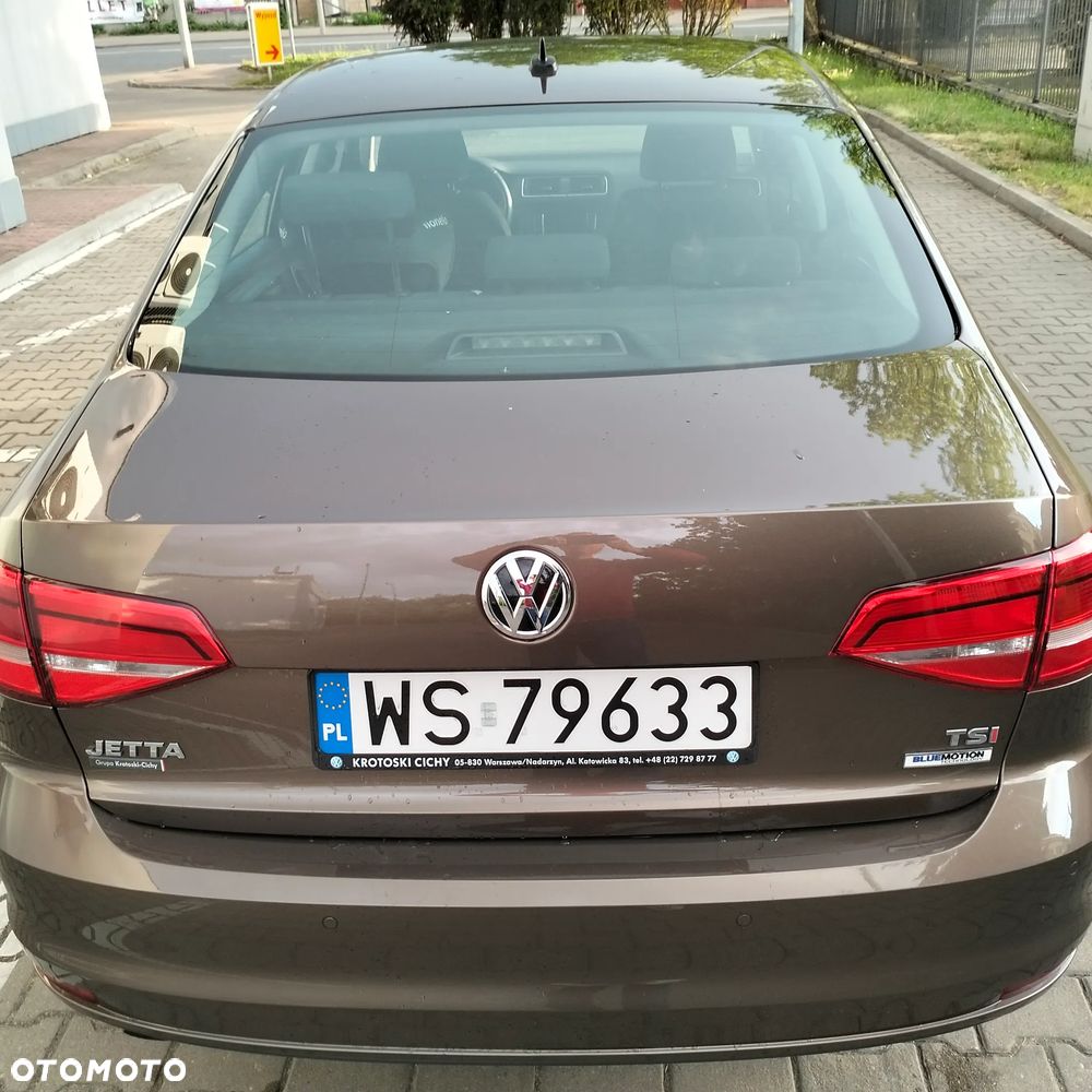 Volkswagen Jetta 1.2 TSI Comfortline - 16
