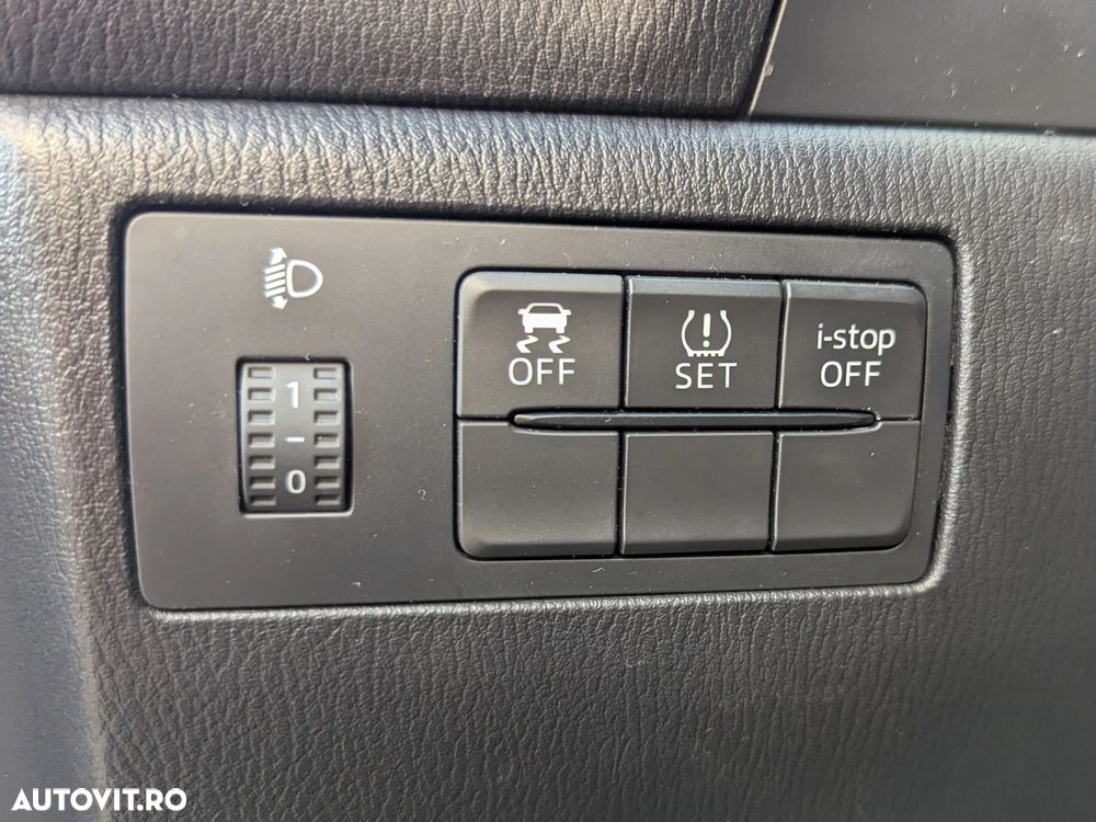 Mazda 3 G120 Attraction - 13