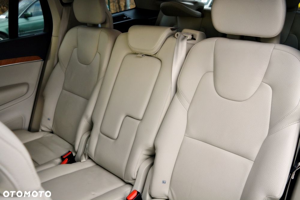 Volvo XC 90 B5 D AWD Inscription 7os - 24