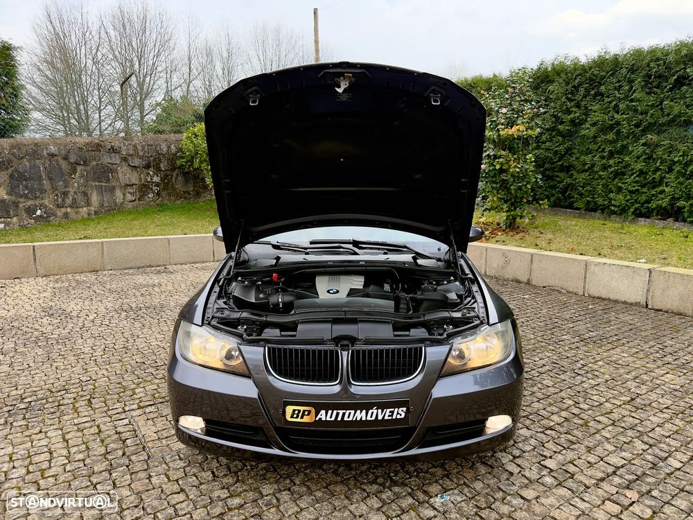 BMW 318 d Sport - 39