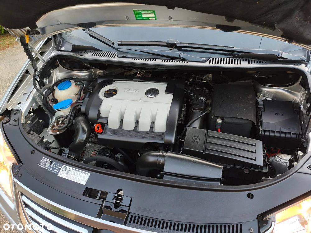 Volkswagen Touran 1.9 TDI DPF Trendline - 17