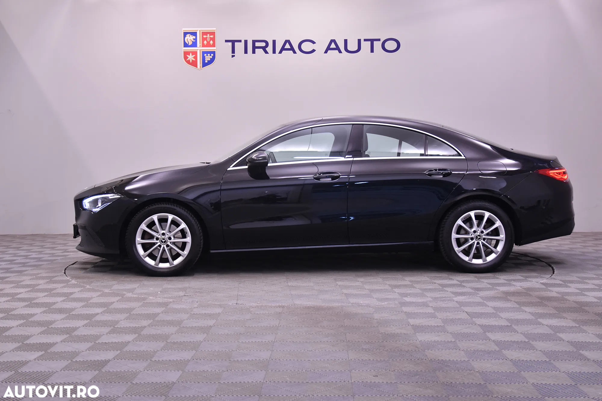 Mercedes-Benz CLA 200 7G-DCT - 2