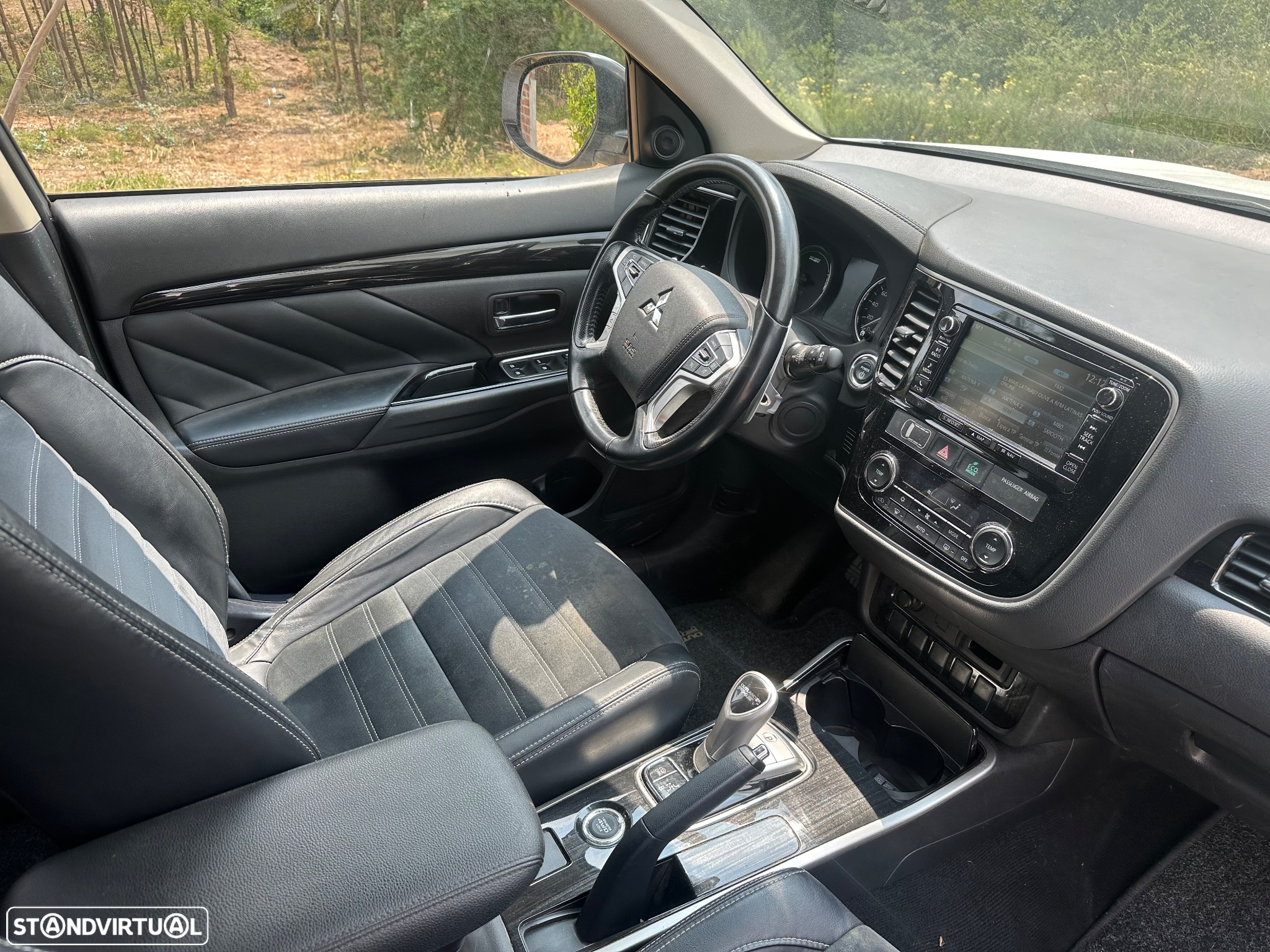 Mitsubishi Outlander 2.0 MIVEC Instyle Navi+ - 8