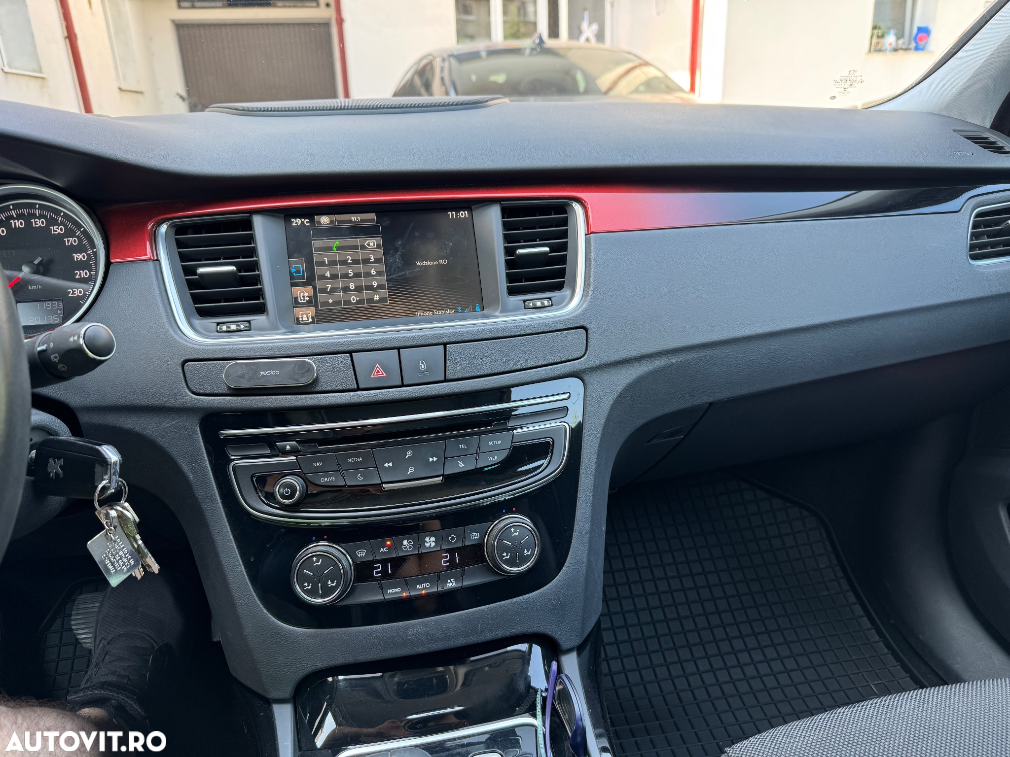 Peugeot 508 Hybrid4 - 11