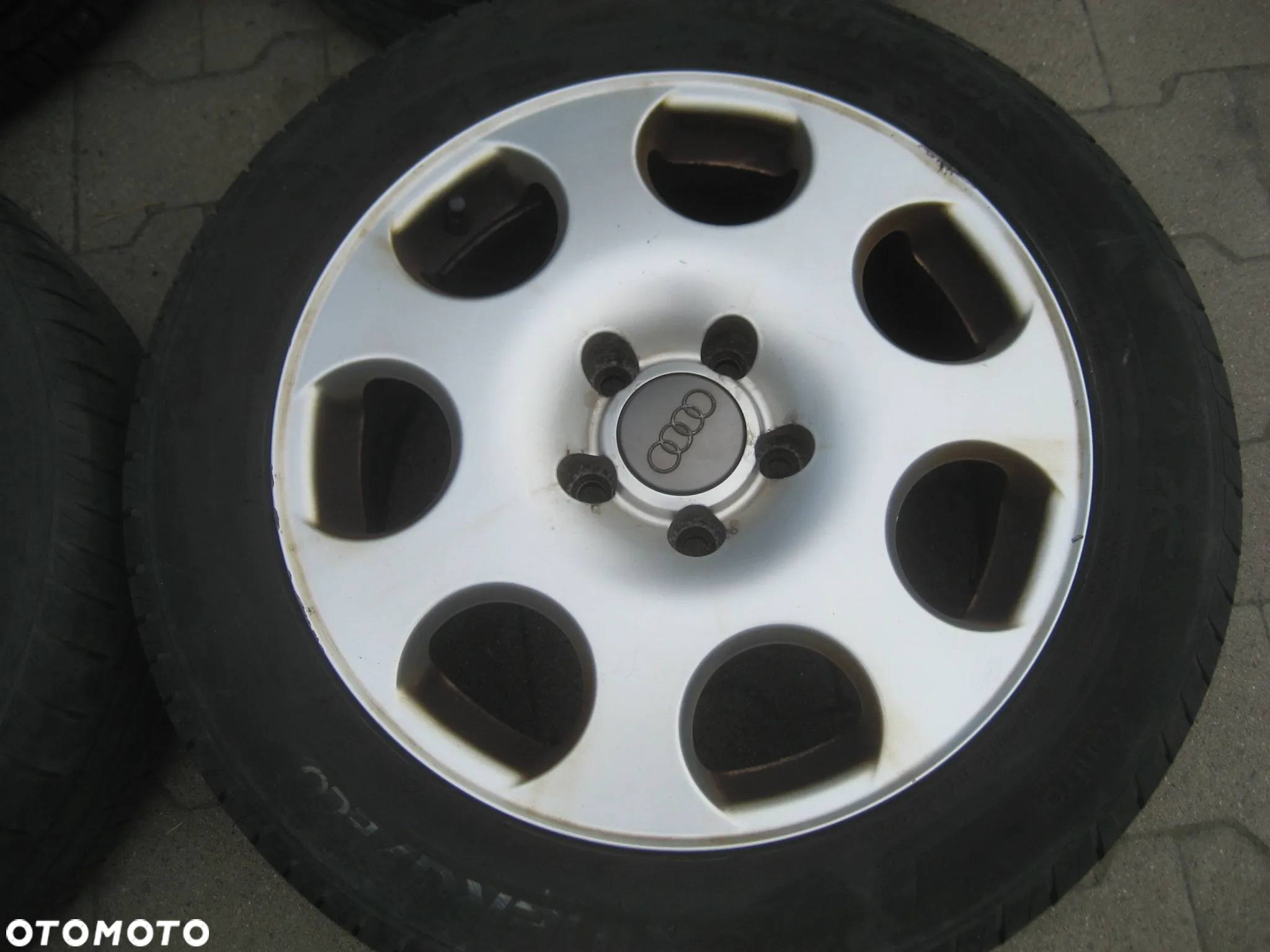 audi a4 b6 felgi aluminiowe opony 5x112 7jx16 et42 8e0601025f 205 55 r16 - 4