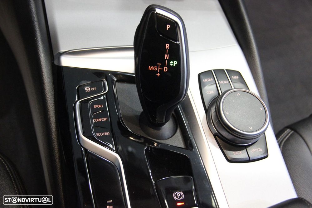 BMW 520 d Line Luxury Auto - 15