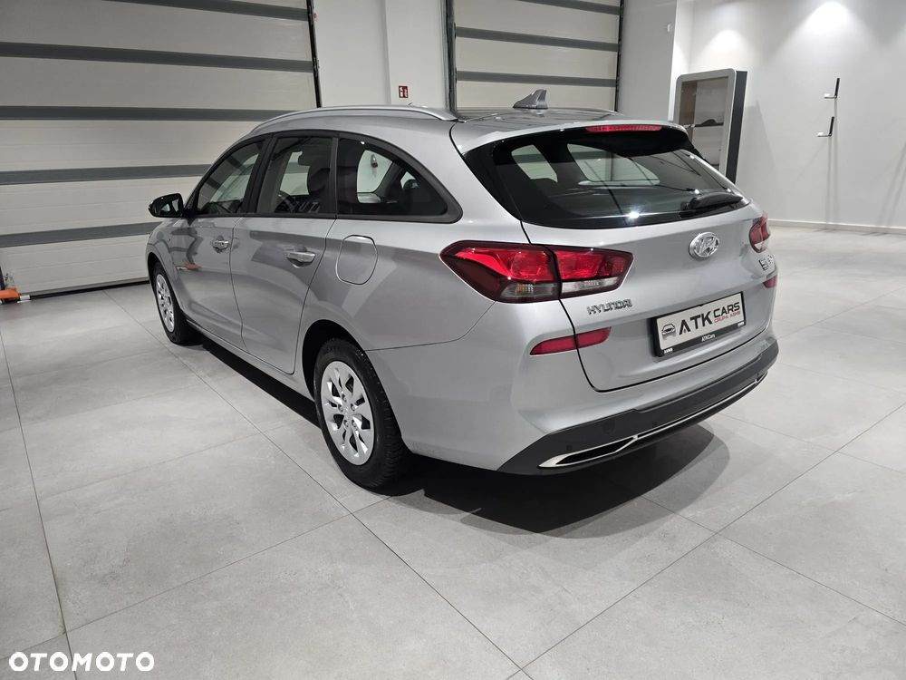 Hyundai i30 1.5 T-GDI 48V Modern - 4