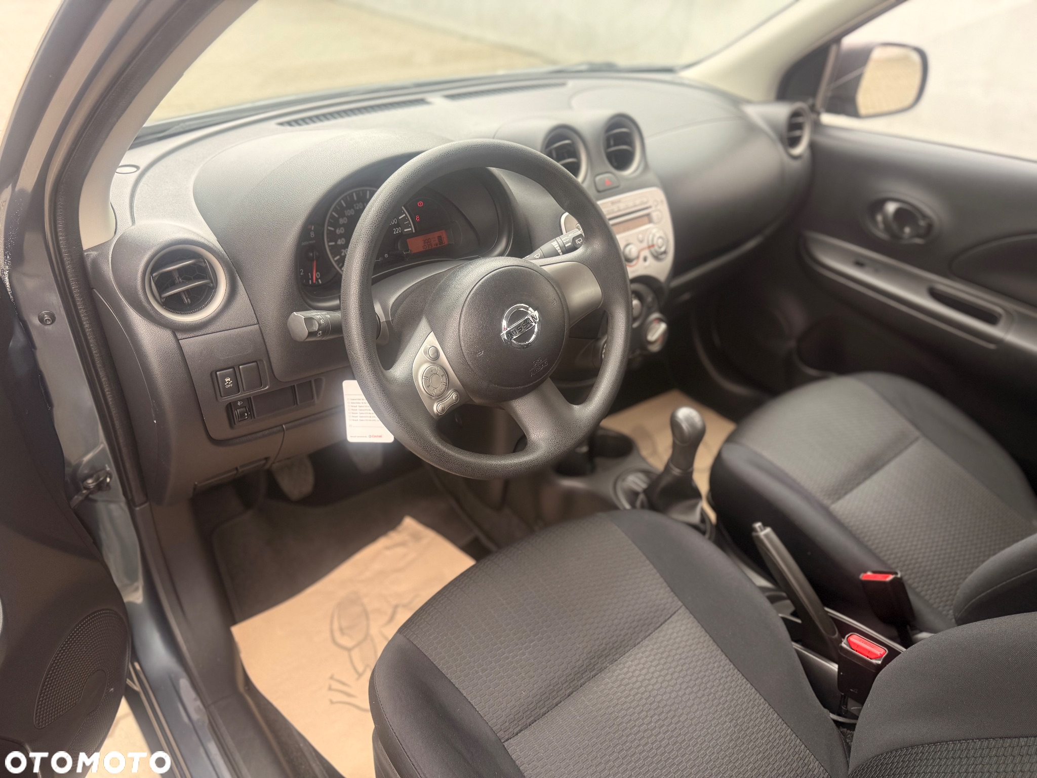 Nissan Micra 1.2 30 Jahre Edition - 17
