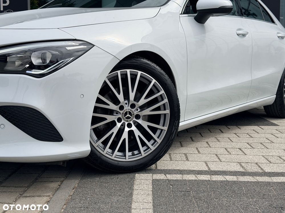 Mercedes-Benz CLA 200 7G-DCT - 2