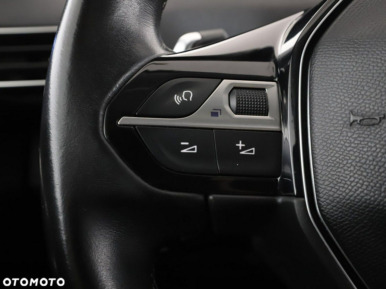 Peugeot 3008 2.0 BlueHDi GT S&S EAT8 - 36