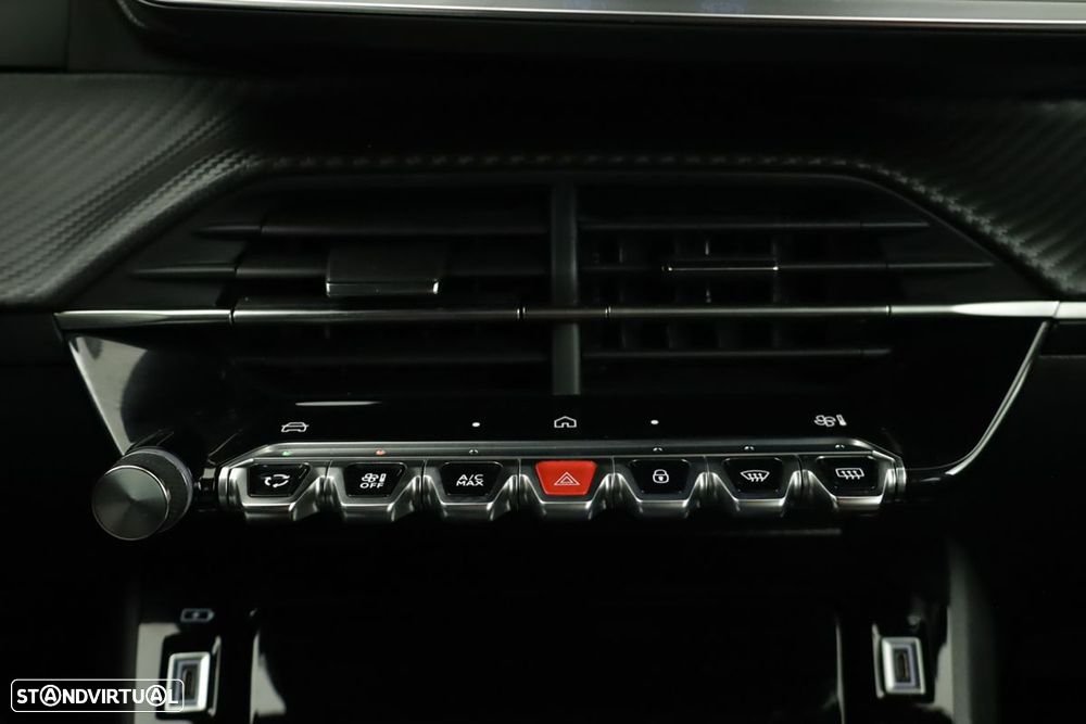 Peugeot 2008 1.2 PureTech Allure - 12