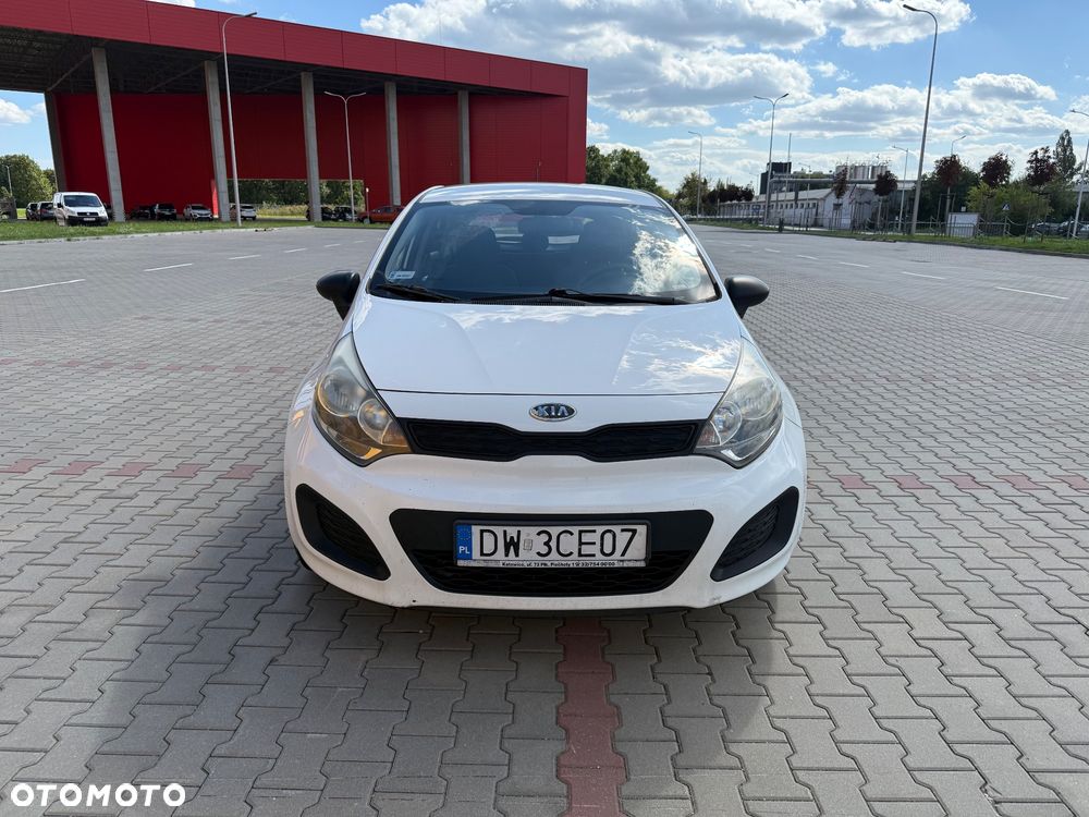 Kia Rio - 2