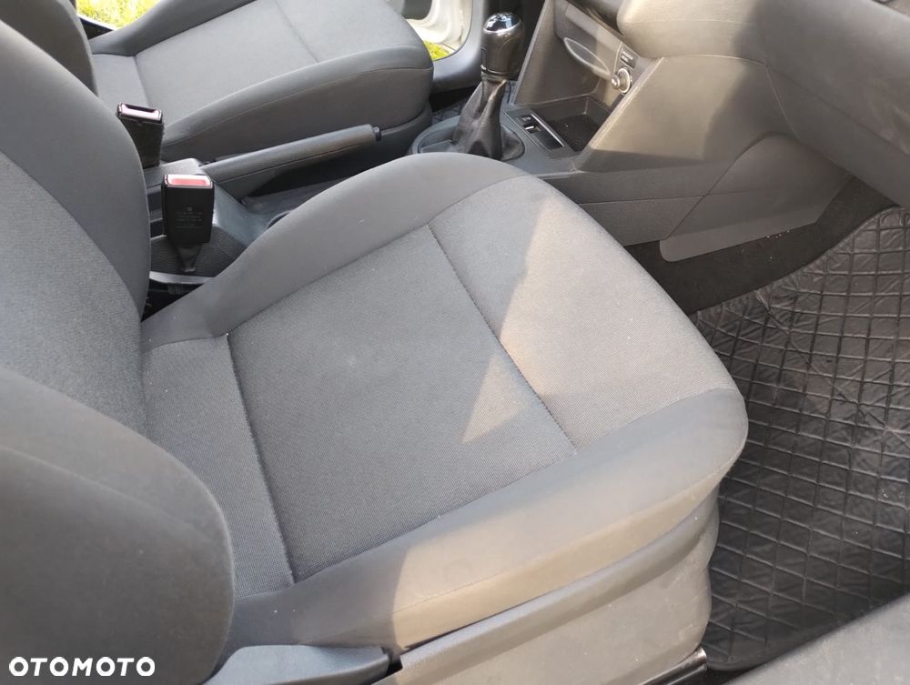 Volkswagen Caddy - 6