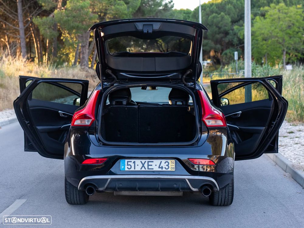 Volvo V40 D2 R Design - 3