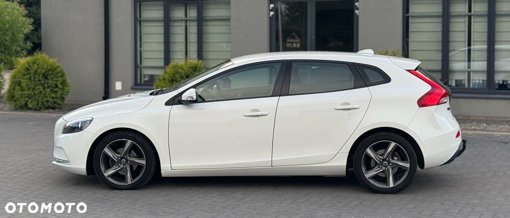 Volvo V40 D2 - 8